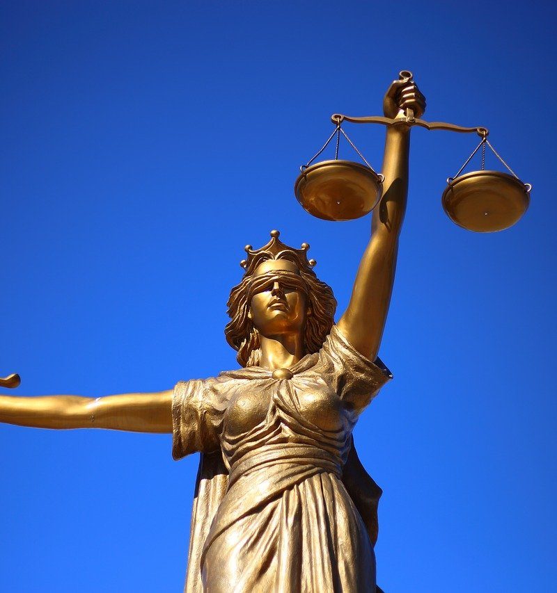 W czym umie nam pomóc radca prawny? W których kwestiach i w jakich kompetencjach prawa wesprze nam radca prawny?
